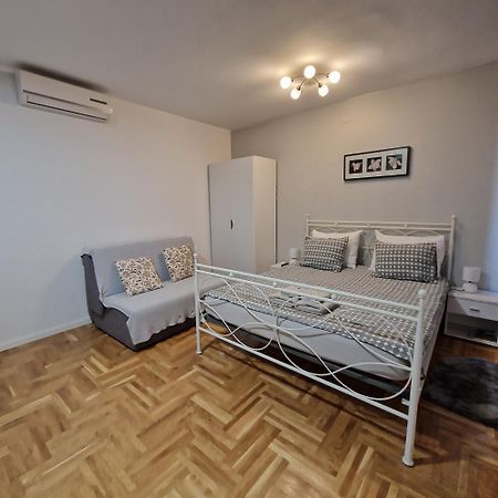 Apartment Mavero-Free Private Parking Zagreb Exteriör bild