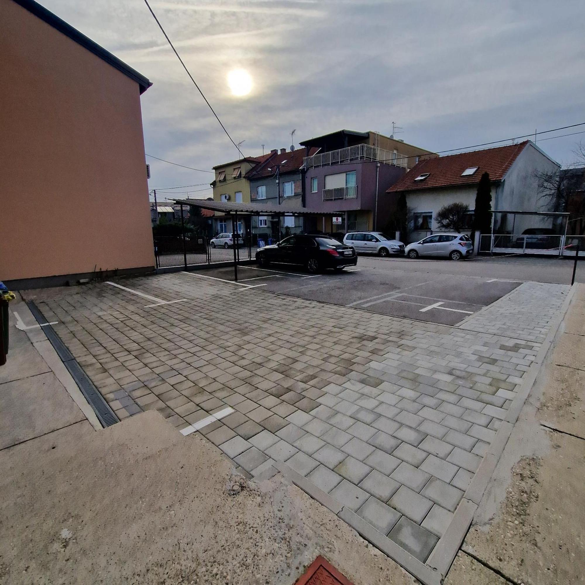 Apartment Mavero-Free Private Parking Zagreb Exteriör bild
